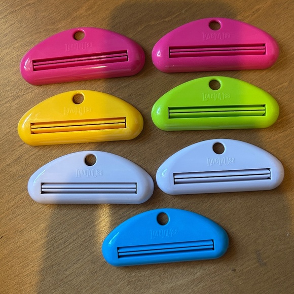 Toothpaste Tube Squeezers (Multicolored Pack of 7) - Picture 1 of 2